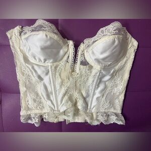 Elegant Vintage Victoria’s Secret White Lace Bustier Top Vntg Lingerie 90s